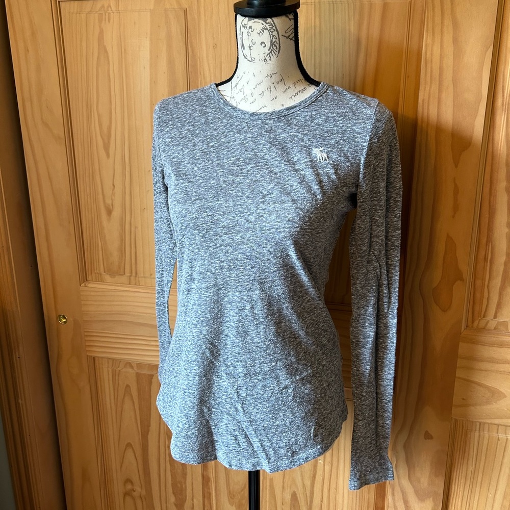 Abercrombie & Fitch Long Sleeved Tee